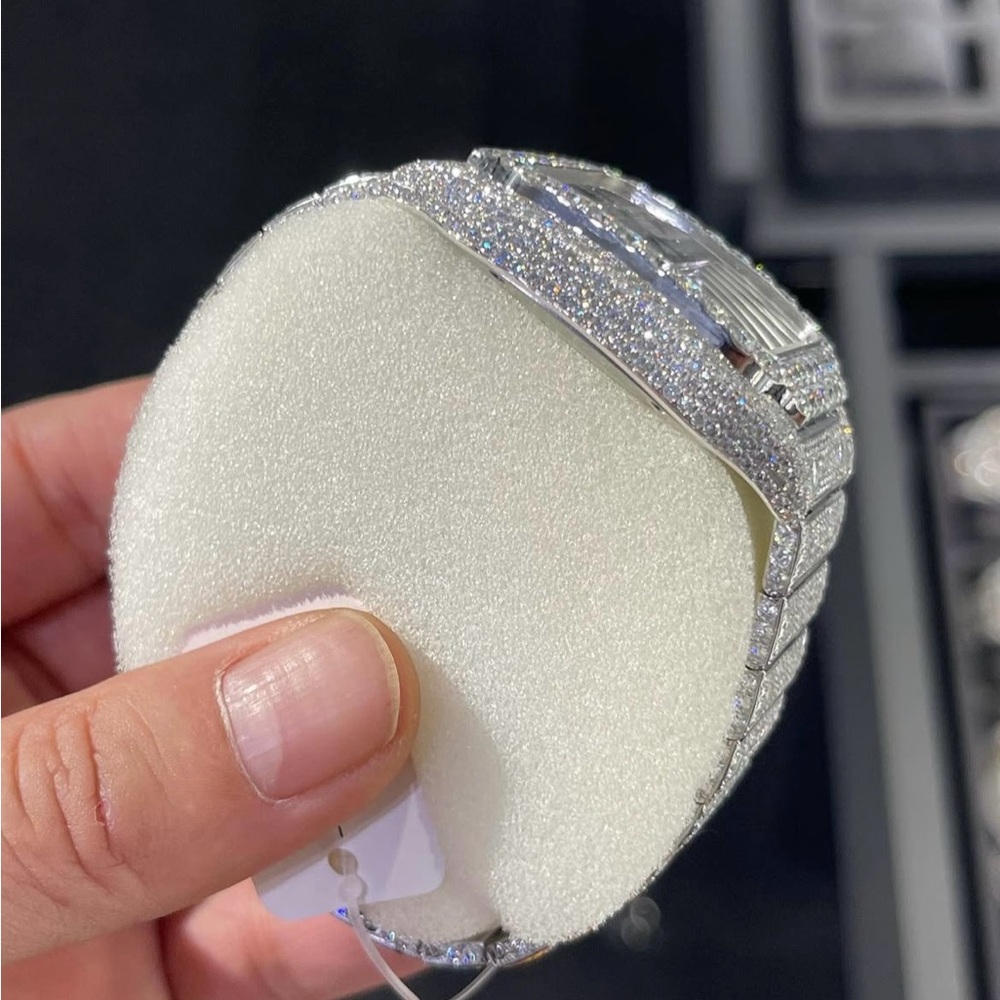 Cartier Silver Diamond Men's Watch - Picture 3 of 6